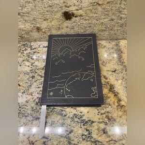Collectors Edition Book, The Black Cloud, by Fred Hoyle. Published: Easton Press